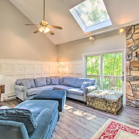 Peaceful New Market Cabin With Deck And Fire Pit!